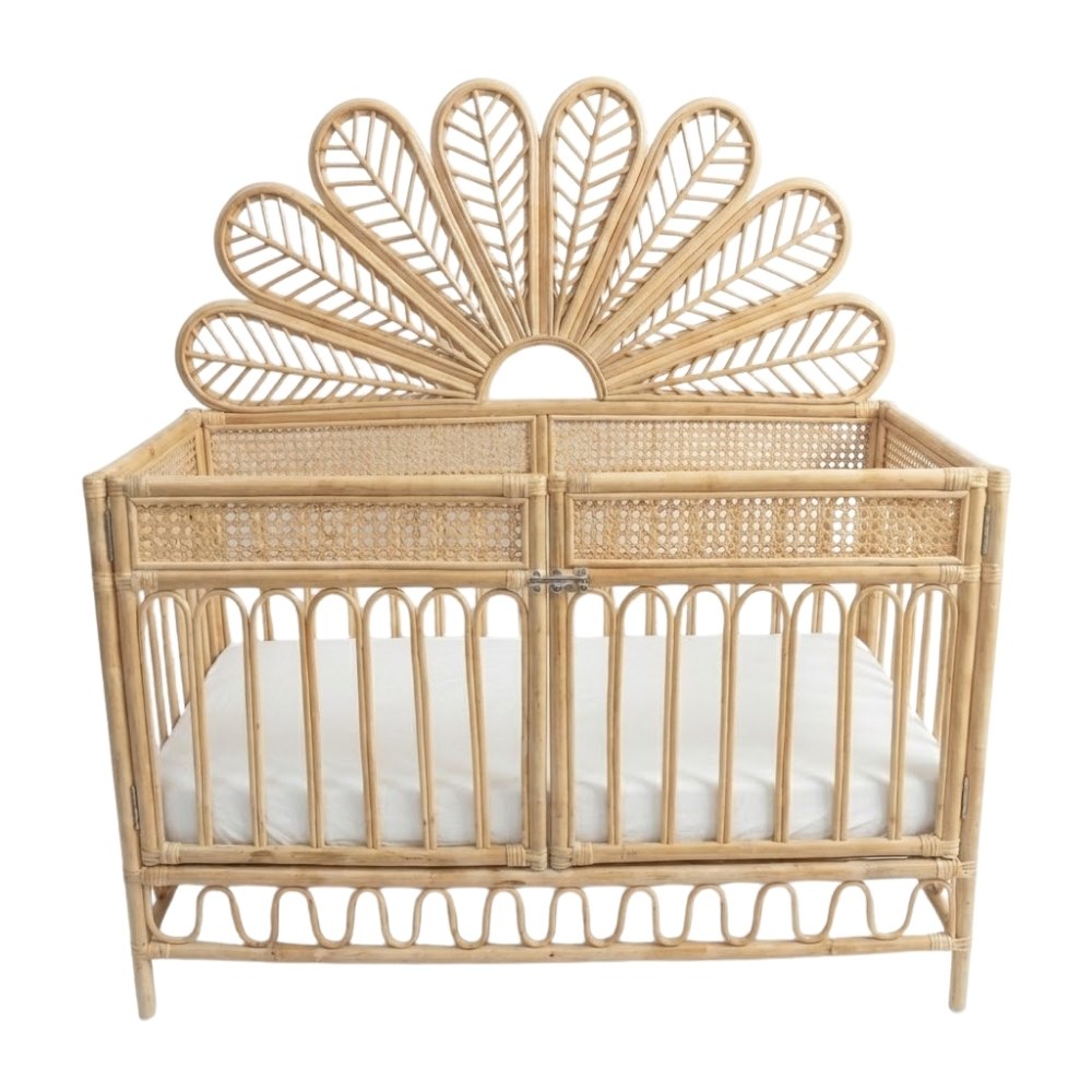 Flower Design Rattan Baby Cot, rattan kid's bed, rattan kids toys, rattan kids furniture, wholesale, bulk