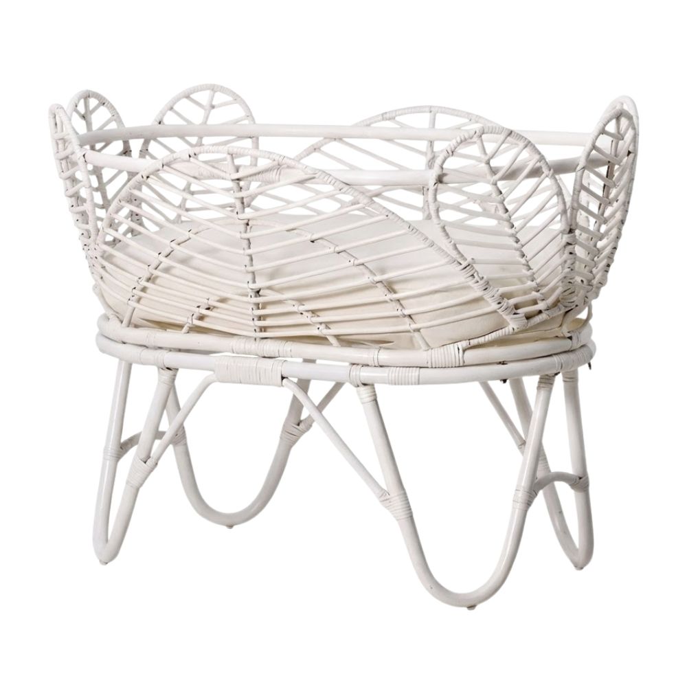 White Rattan Baby Bassinet, rattan baby bassinet, rattan baby cradle, rattan baby cot, rattan kids toys, rattan kids furniture, wholesale, bulk